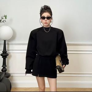 韩版黑色套装裙女2024年春季新款时尚宽松卫衣上衣高腰短裙俩件套