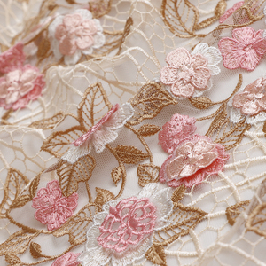 w342立体花朵3d浮雕色织绣花软网纱刺绣蕾丝布料服装面料