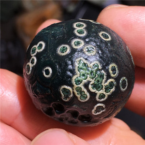 浮雕地表眼睛石蒙古造型石头天然奇石精品阿拉善戈壁糖心玛瑙原石