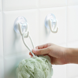 日本家用吸盘挂钩厨房吸壁式玻璃壁挂免打孔卫生间粘钩挂钩2个装