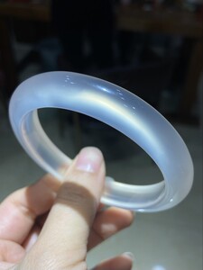 马达加斯加高冰白冰玛瑙玉髓手镯细条玉镯玻璃种原色无烧马料冰种