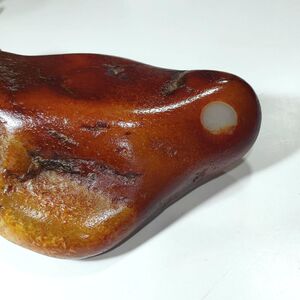 6斤和田玉红玉红沁籽料原石枣红皮一细油润雕刻手把件收藏精品