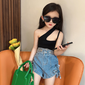 儿童网红背心2022夏季女童百搭斜肩洋气时尚不规则吊带背心上衣潮