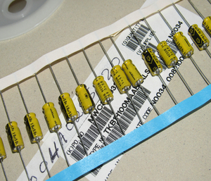 全新 日本 nichicon 尼康 大黄蜂 50v10uf 轴向发烧铝电解电容