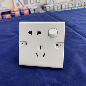 俊朗开关插座86型单联单控墙壁二三插带开关/10a/白色开关插座