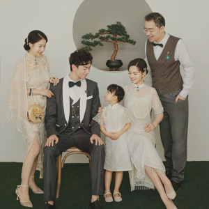 影楼全家福衣服