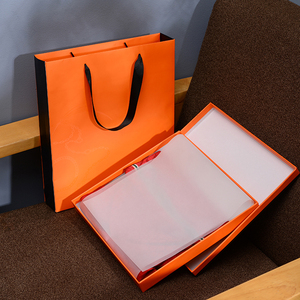 现货正方形礼品盒橘黄色丝巾礼物包装盒天地盖礼盒服装袋定制logo