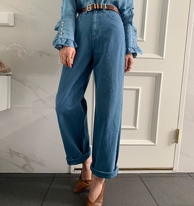雾霾蓝牛仔裤直筒