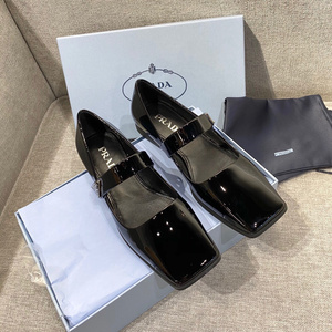 001人付款淘宝顿顿意大利代购正品prada普拉达牛皮系带一脚套女鞋春秋