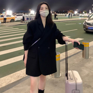 黑色西装外套女2024早春新款高级感炸街休闲今年流行小个子小西服