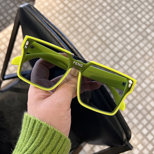 绿色墨镜男时尚个性2022年新品前卫街拍一体黑色太阳镜女遮阳眼镜