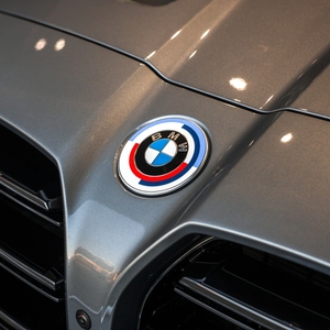 BMW宝马原厂M 50周年纪念版前后车标轮毂盖l车头盖机盖尾箱盖标识