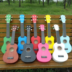 初学21寸彩色尤克里里ukulele乌克丽丽 夏威夷四弦琴小吉他送背包