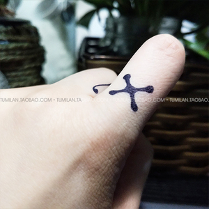 涂迷蓝 果汁纹身模板 镂空纹身贴a2 手指十字架海贼王1.5*1.5cm