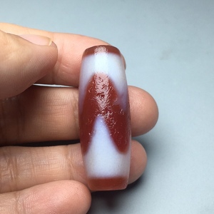 西藏风化马蹄纹红肉玛瑙玉髓虎牙虎纹天珠吊坠项坠佛珠手串配饰品