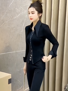 法式高级感黑色衬衫女早秋新款时尚拼接褶皱设计修身长袖翻领衬衣