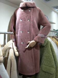 捡漏最后几件～弥香冬季韩版修身显瘦中长风衣皮毛一体长外套5760