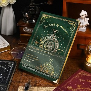 欧式复古笔记本 学生日记本空白方格页手账本文艺烫金精装手帐本