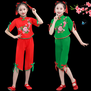 新款六一儿童节演出服女童喜庆民族秧歌舞表演服幼儿手绢舞蹈服装