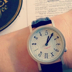 美国进口 relativity 相对论创意学生男女中性手表欧美石英腕表