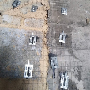 建筑内外墙保温钉挂片粉墙铁皮铁钉子铝制用钉保温钉挂网镀锌铁片