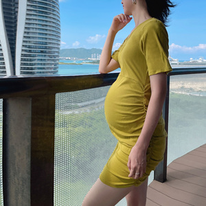 小个子修身纯棉孕妇连衣裙夏天短袖t恤裙紧身包臀裙纯色孕妇照裙