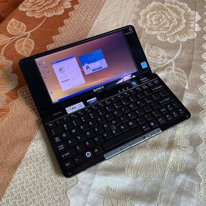 二手sony/索尼vgn p37j 8寸屏幕 笔记本电脑 口袋本 上网本裤袋本