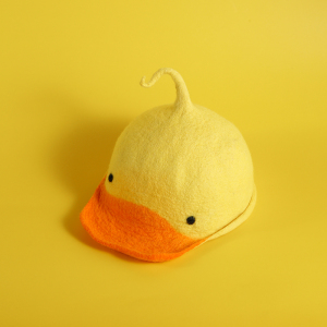 轲人造物手工羊毛毡鸭舌帽小黄鸭帽子宝宝儿童卡通俏皮可爱甜美