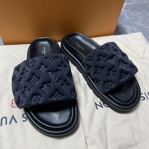 国内现货lv路易威登黑色魔术贴拖鞋女款pool pillow货号1aa1eg