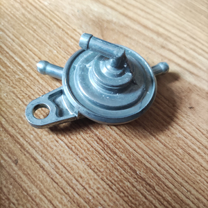 踏板鬼火战速助力车125t摩托车油箱开关三通油开关汽油自吸油开关