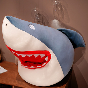 网红抖音同款鲨鱼头公仔傻缺抱枕恶搞毛绒玩具玩偶趣味多功能礼物