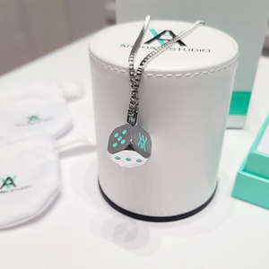 danielarshaminnersect展会限定不锈钢电镀骰子挂坠项链配骰钟