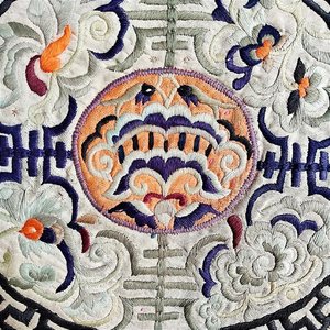 绣荷包 古典古代工艺美术手工刺绣纹样书籍服饰品图案款式大全民间