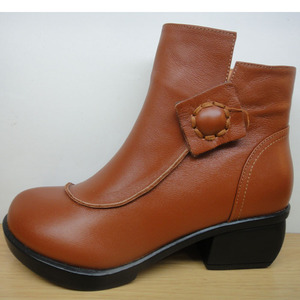 亨达皮鞋女新款