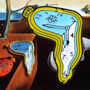 达利  《记忆的永恒》  扭曲时钟 胸针