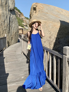 克莱因蓝连衣裙超长性感露背显瘦三亚旅游衣服超仙海边度假沙滩裙