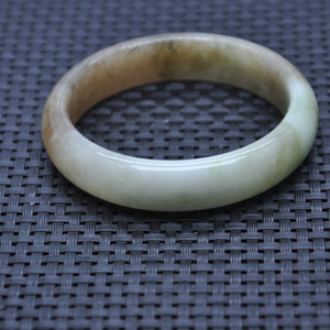 独山玉透水曙色飘绿白独玉手镯环59扁条镯子糖料和田