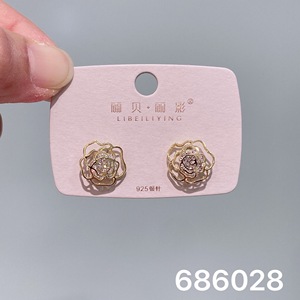 丽银丽贝丽影饰品s925银针设计感玫瑰花朵小巧精致镂空简约耳环