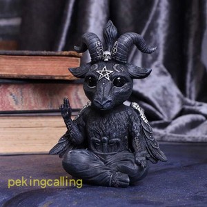 英国哥特cult艺术家设计山羊头恶魔撒旦巴弗灭巴风特公仔手办摆件