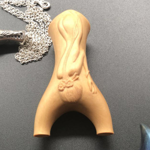 美女背影弹弓小挂件