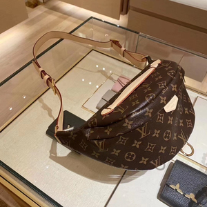 louis vuitton路易威登19年lv bumbag涂层帆布男女休闲腰包m43644