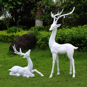 玻璃钢白色梅花鹿雕塑户外花园林景观商场房地产草坪美陈装饰摆件