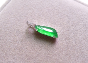 天然a货翡翠阳绿随形吊坠18k金镶嵌冰种戒面裸石带证书 缅甸老坑