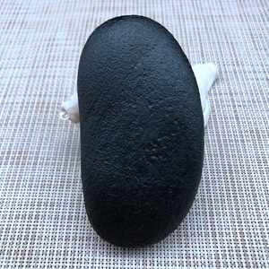新疆阿勒泰陨落区碳质球粒陨石俗称黑珍珠天然原石小摆件手把-17