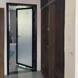 北欧风黑色细框钛镁铝合金平开门厨房卫生间窄边框平开磨砂玻璃门