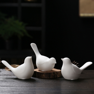 创意简约现代饰品家居客厅软装摆件仿真动物陶瓷小鸟喜鹊桌面摆设
