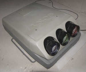 sony索尼 g70三枪投影机
