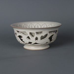 宋汝窑月牙白釉镂空双层碗仿古瓷器玩董老物收藏中式摆件家居用品