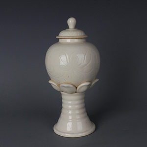 宋代定窑刻花高脚茶叶罐仿古瓷器玩董书房摆件出土老物民间收藏品