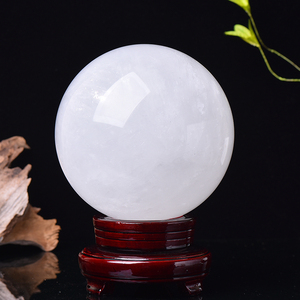 天然白色水晶球摆件原石打磨客厅卧室居家办公水晶球七星阵摆件